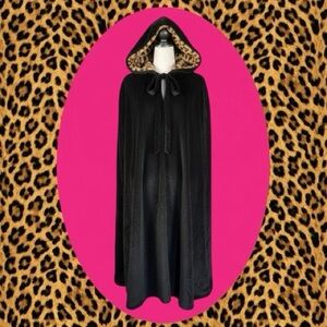 Collectif London Black Velvet Faux Fur Animal Print Lining Hooded Cape XL/XXL